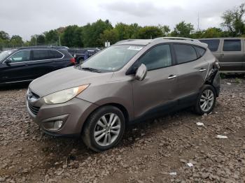  Salvage Hyundai TUCSON