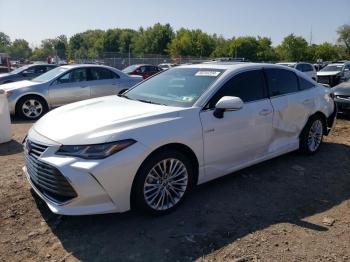  Salvage Toyota Avalon