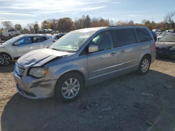  Salvage Chrysler Minivan