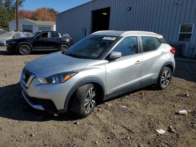  Salvage Nissan Kicks