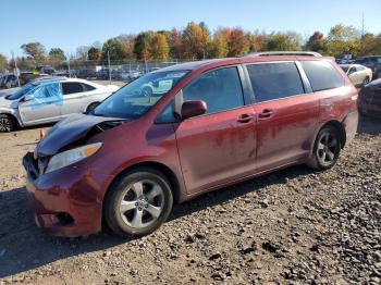  Salvage Toyota Sienna