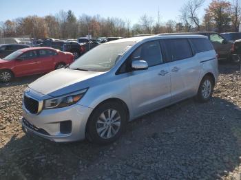  Salvage Kia Sedona