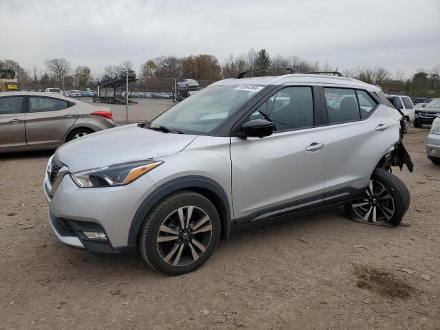  Salvage Nissan Kicks