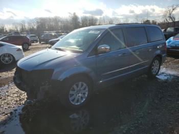  Salvage Chrysler Minivan