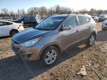  Salvage Hyundai TUCSON