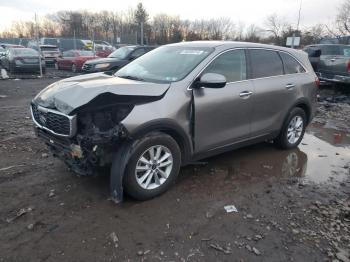  Salvage Kia Sorento