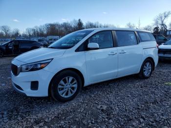  Salvage Kia Sedona