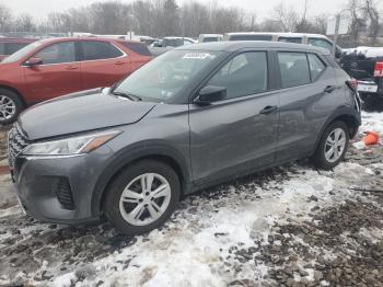  Salvage Nissan Kicks