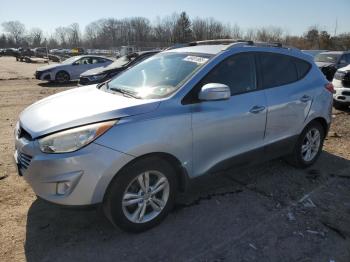  Salvage Hyundai TUCSON