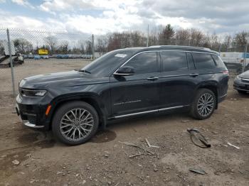  Salvage Jeep Grand Cherokee
