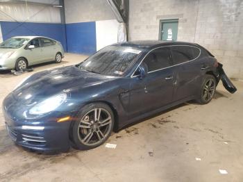  Salvage Porsche Panamera