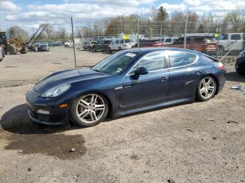  Salvage Porsche Panamera