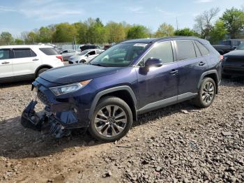  Salvage Toyota RAV4