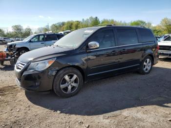  Salvage Volkswagen Routan