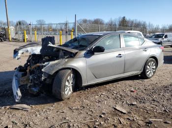  Salvage Nissan Altima