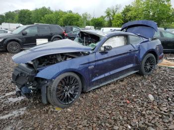  Salvage Ford Mustang