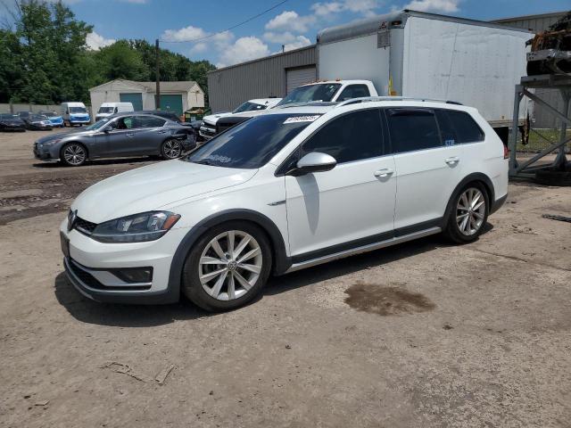  Salvage Volkswagen Golf