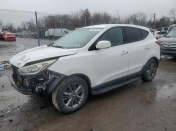  Salvage Hyundai TUCSON