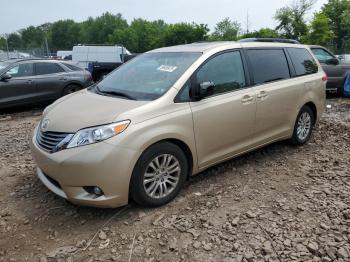  Salvage Toyota Sienna