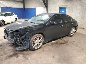  Salvage Nissan Maxima