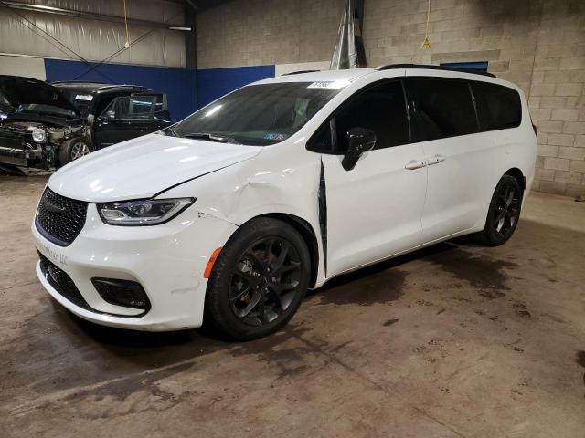  Salvage Chrysler Pacifica