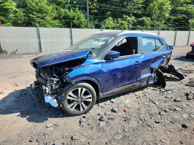  Salvage Nissan Kicks