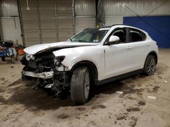  Salvage Alfa Romeo Stelvio