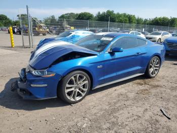  Salvage Ford Mustang