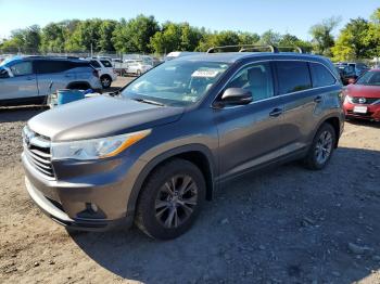  Salvage Toyota Highlander