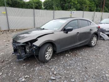  Salvage Mazda 3