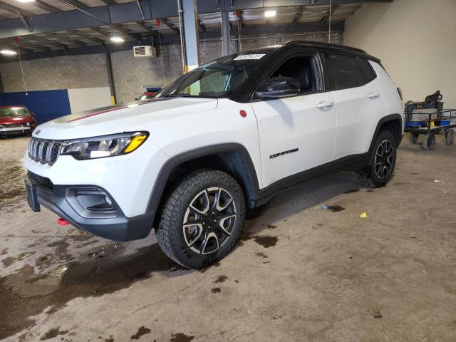  Salvage Jeep Compass