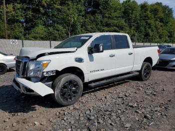  Salvage Nissan Titan