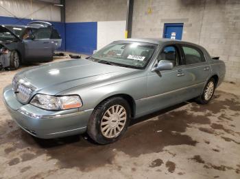  Salvage Lincoln Towncar