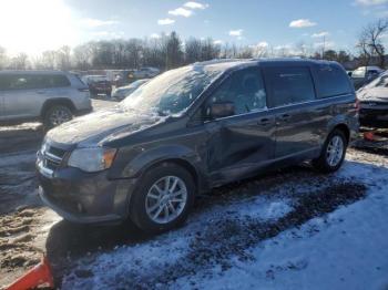  Salvage Dodge Caravan
