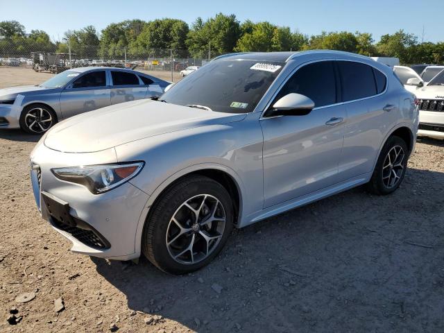  Salvage Alfa Romeo Stelvio