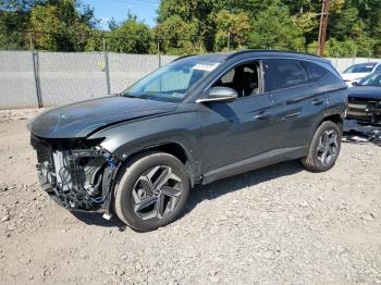  Salvage Hyundai TUCSON
