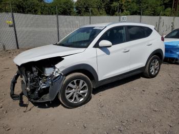  Salvage Hyundai TUCSON