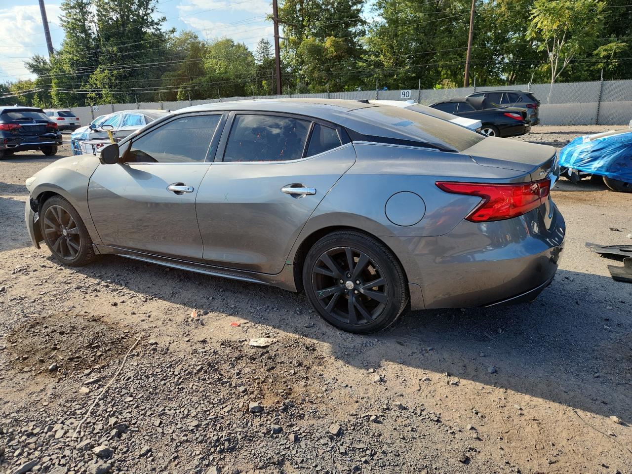 Nissan Maxima 3.5s Image 7