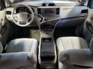Toyota Sienna Le Image 8