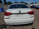 Volkswagen Passat S Image 2
