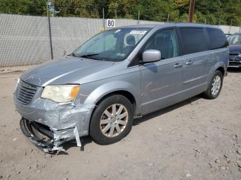  Salvage Chrysler Minivan