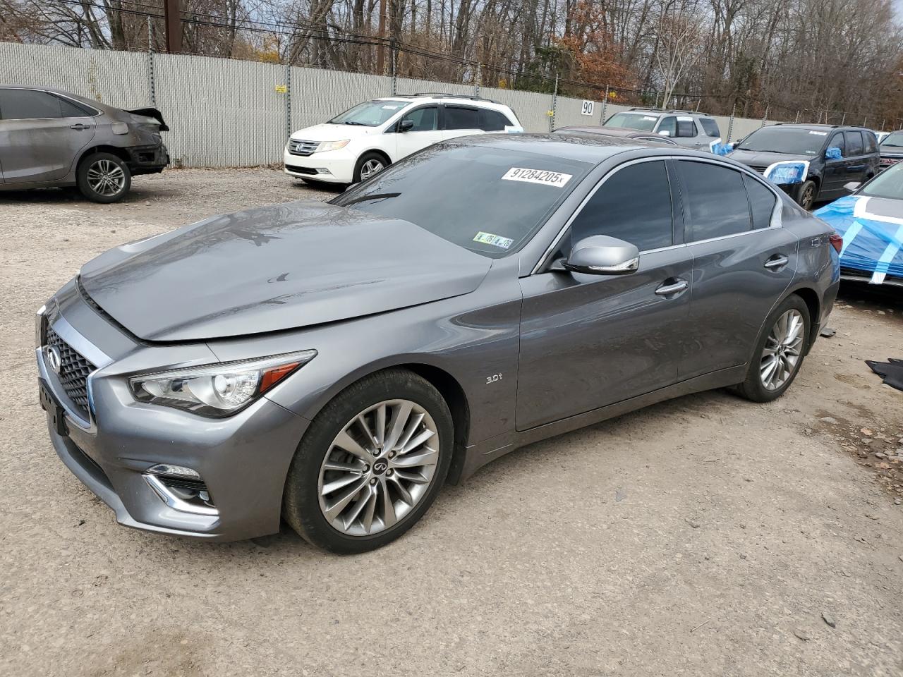INFINITI Q50 Luxe Image 1