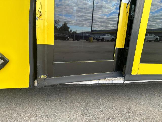 Gillig Transit Bu Low Image 9