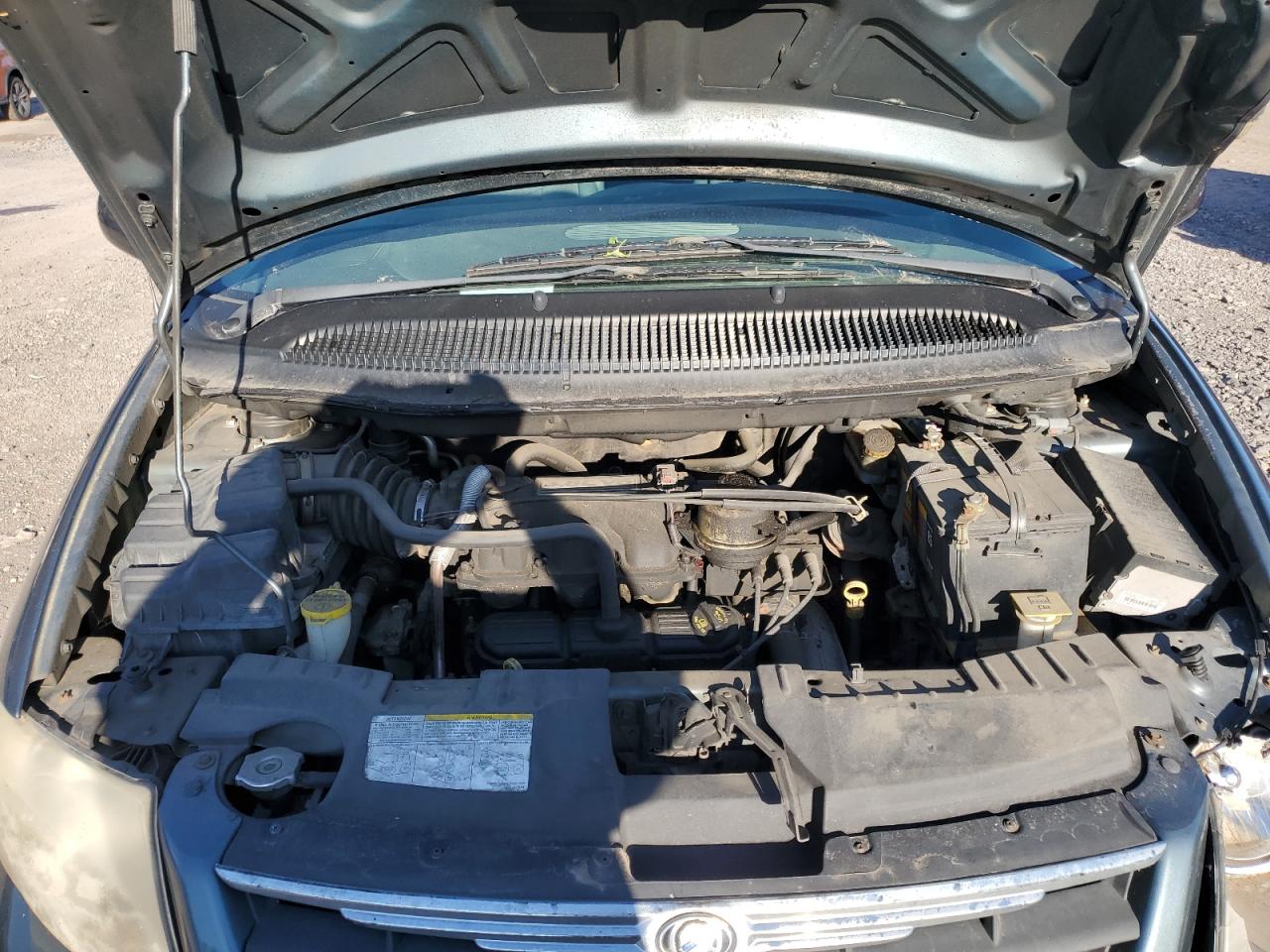 Chrysler Minivan Touring Image 9