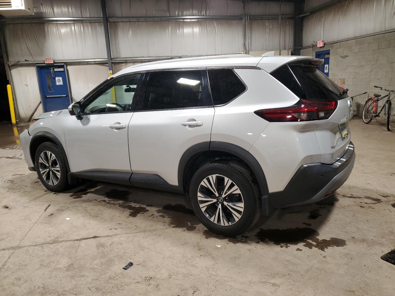 Nissan Rogue Sv Image 2