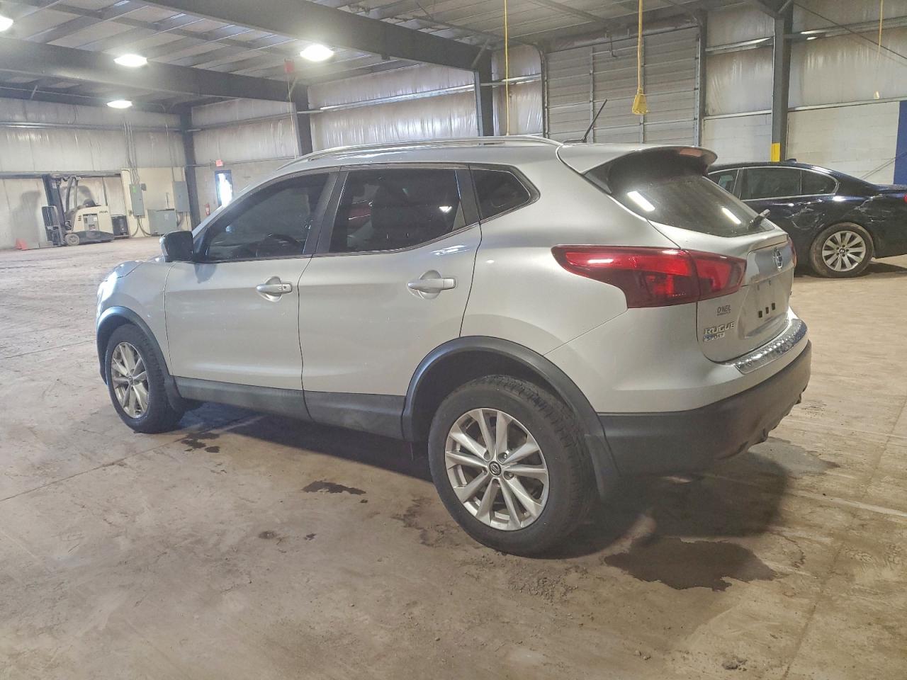 Nissan Rogue S Image 13