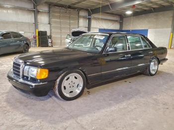  Salvage Mercedes-Benz 560-Class