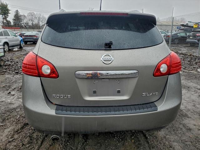 Nissan Rogue S Image 4