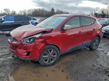  Salvage Hyundai TUCSON