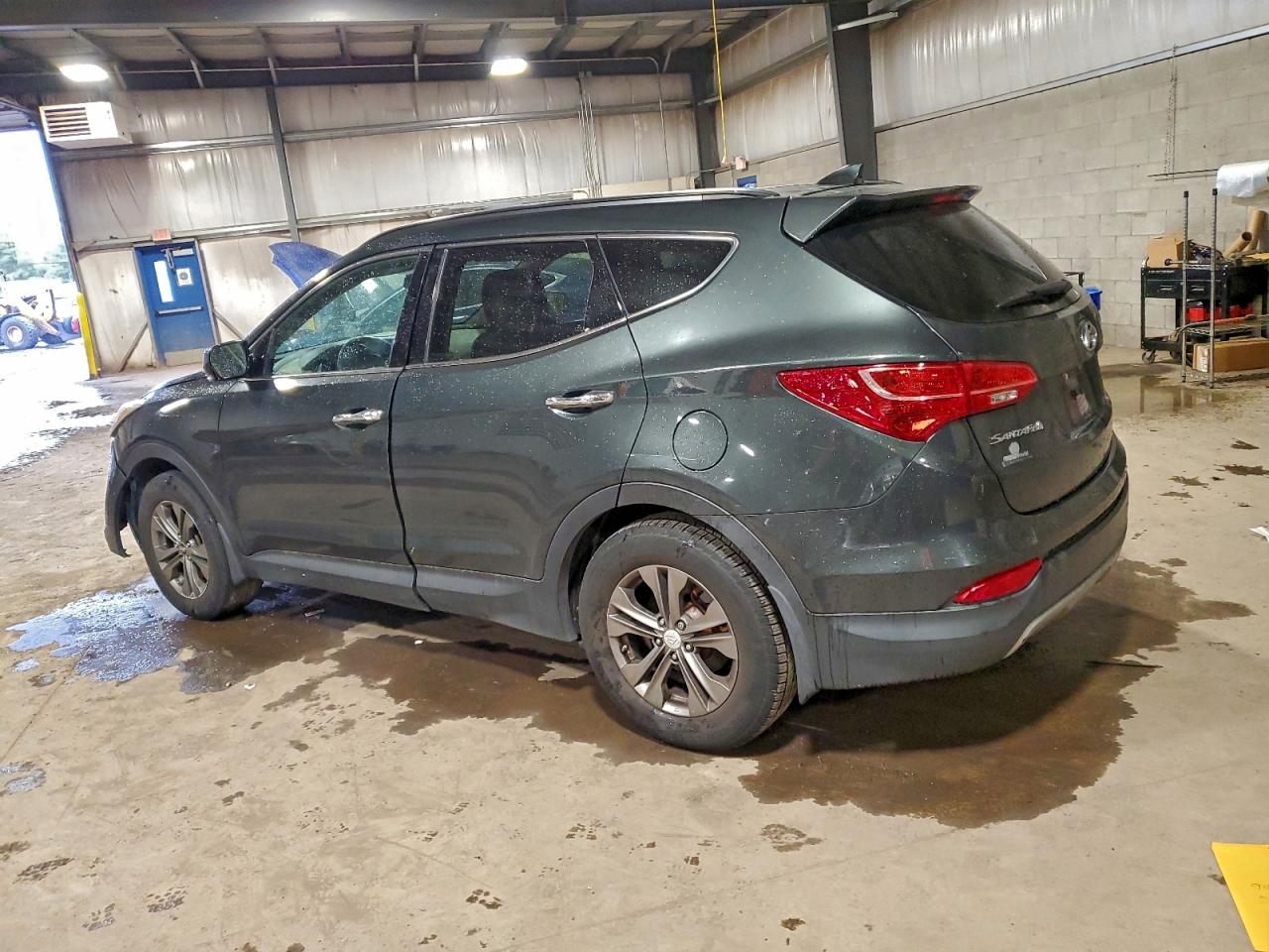 Hyundai SANTA FE Image 6